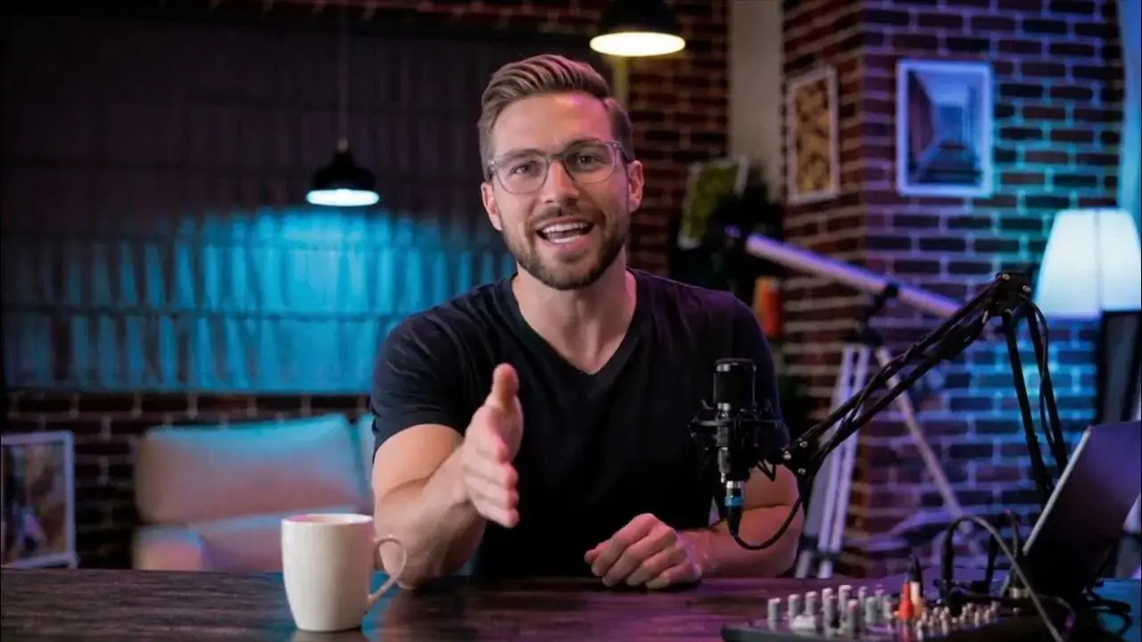Marketing expert handshake setup